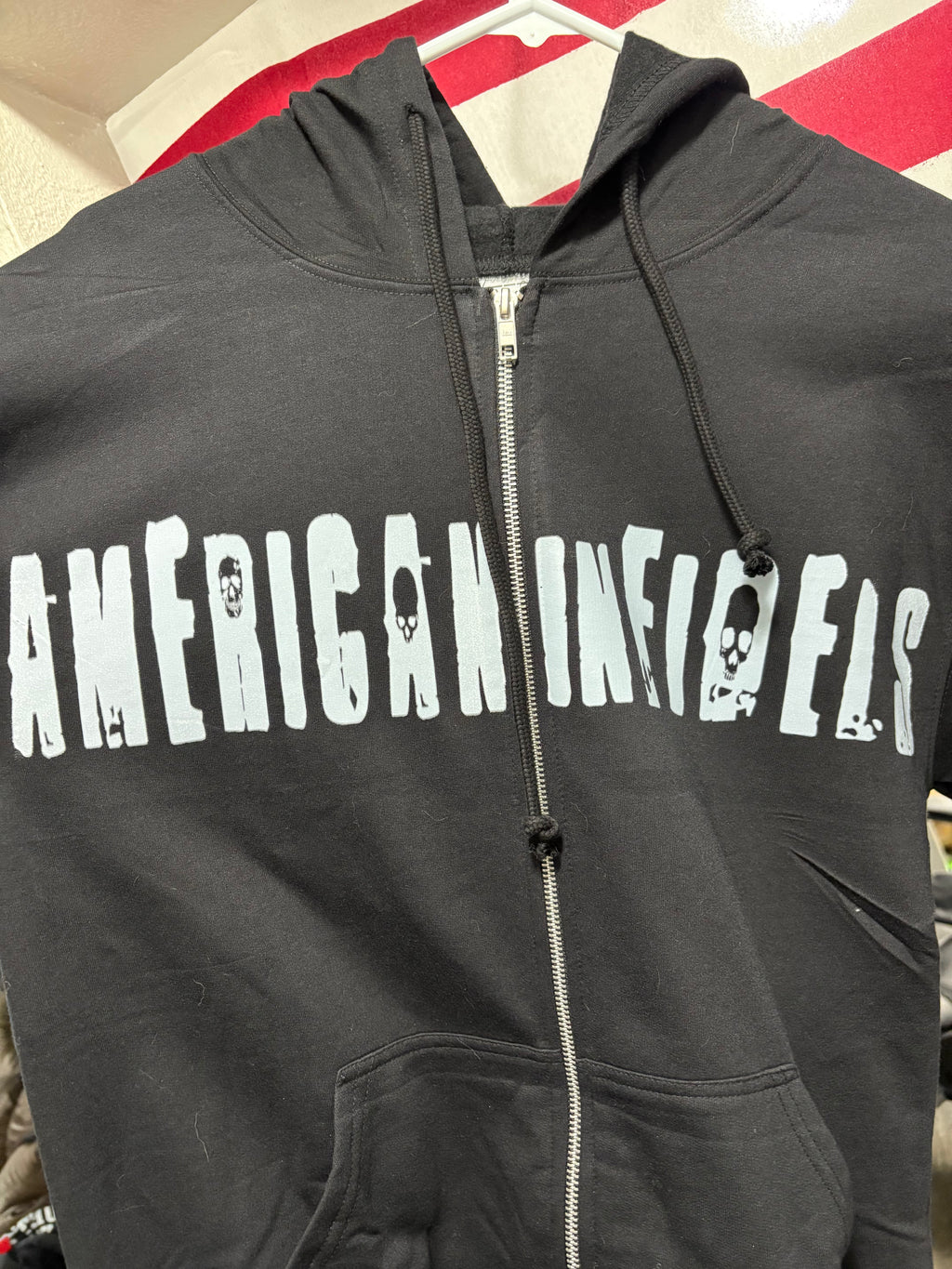 Women's Property of zip up